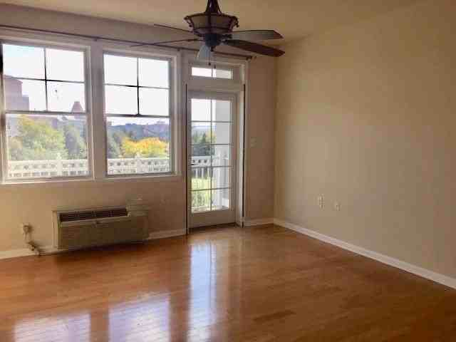 4 Constellation Pl #406 - Photo 5 of 15