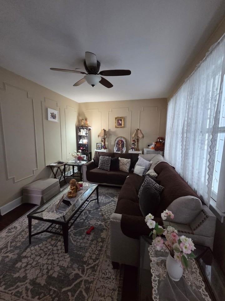 327 7th St #2ndFL - Photo 2 of 17