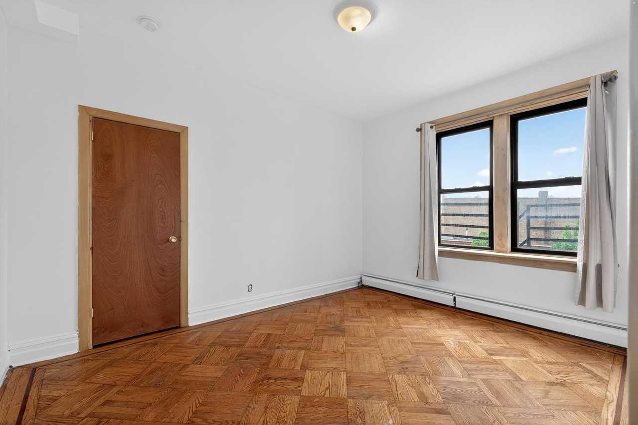 418 Broadway #3N - Photo 4 of 37