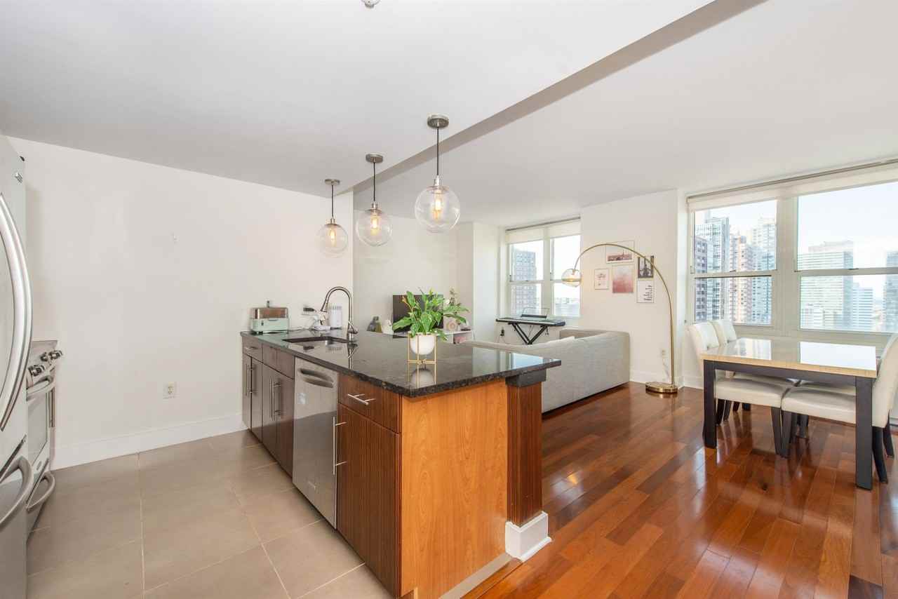 88 Morgan St #2802 - Photo 6 of 18