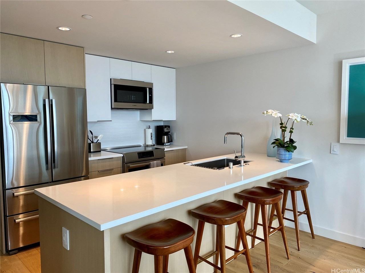 1001 Queen St #2915 - Photo 3 of 17