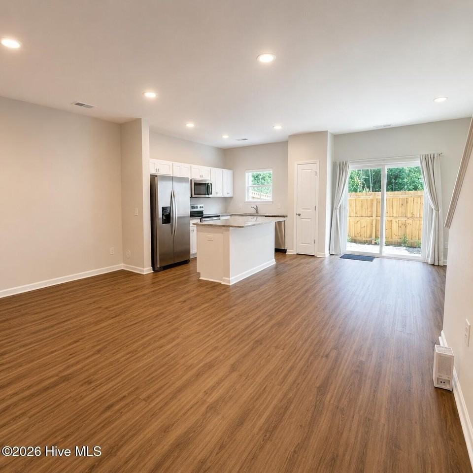 9060 Laurel Bay Ln - Photo 5 of 17