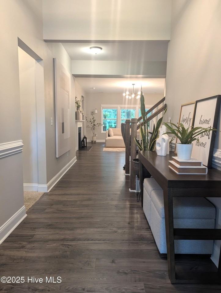 409 Mountain Run Rd - Photo 5 of 38