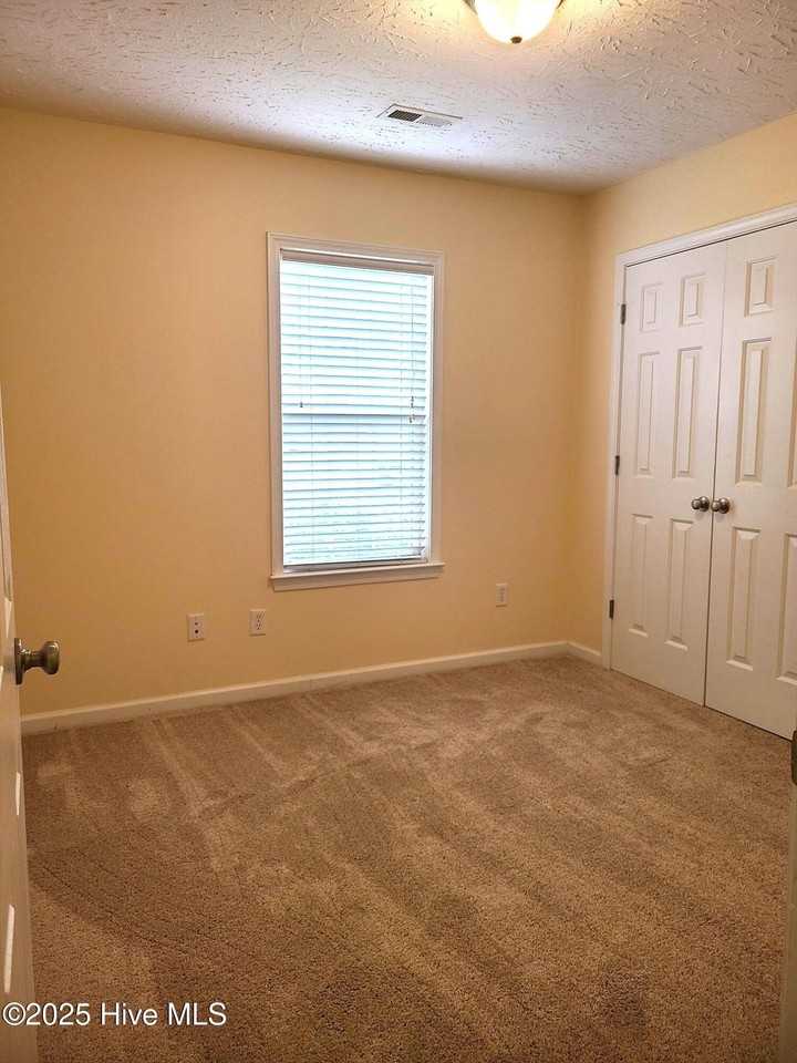 9499 Huckabee Dr Ne - Photo 7 of 10