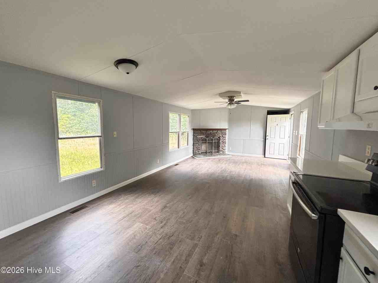 10265 Minnie Hall Rd - Photo 6 of 10