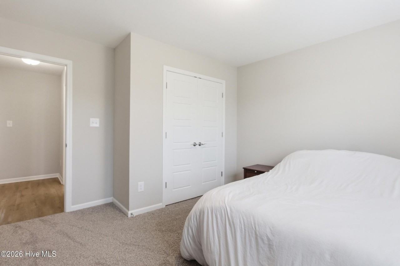 200 Grist Mill Dr - Photo 4 of 27