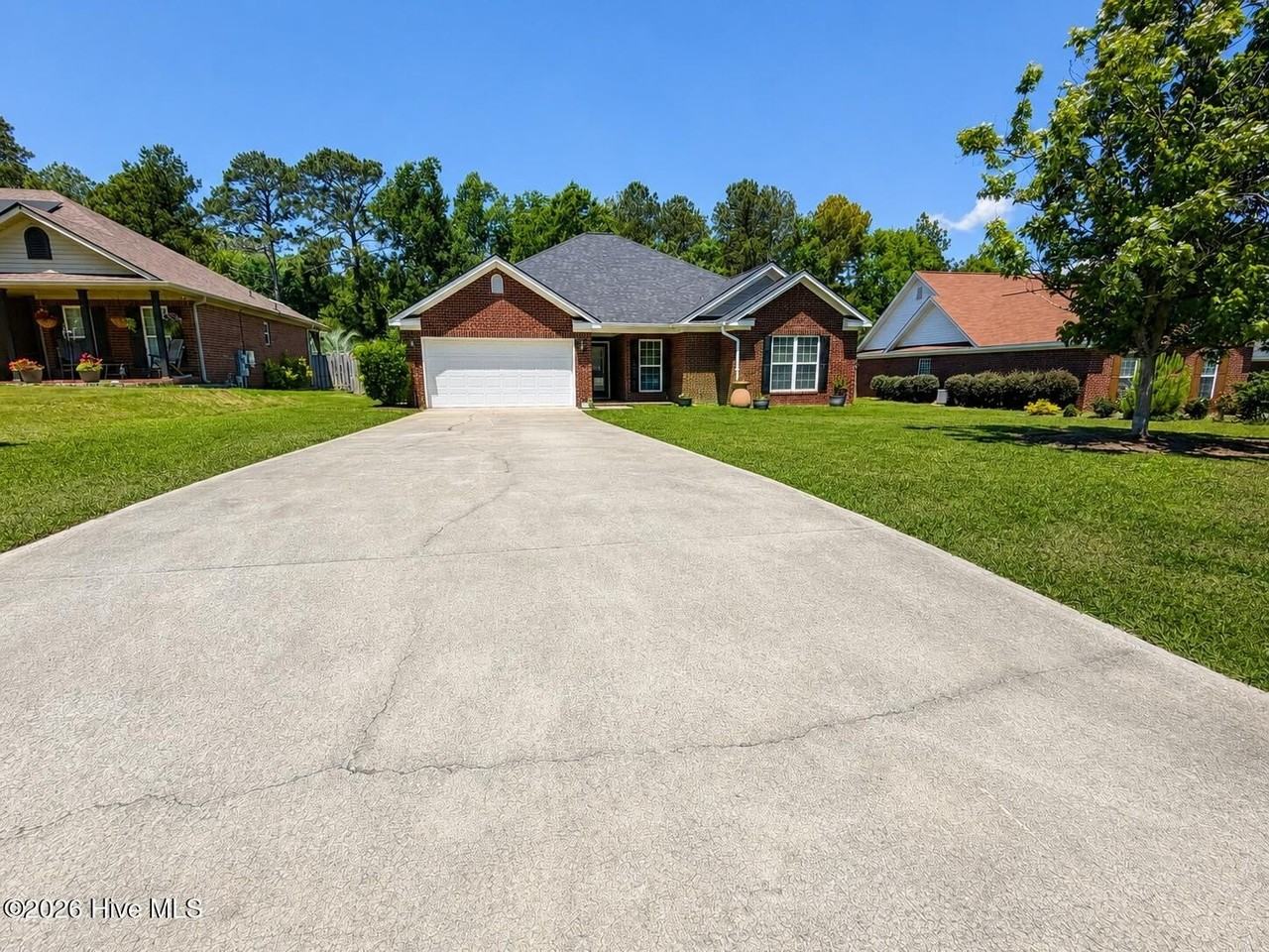 1864 Long Creek Fls - Photo 4 of 28