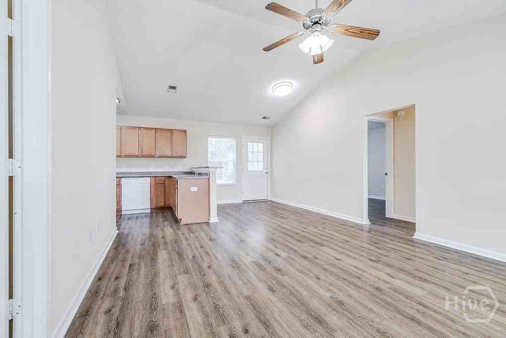 106 Pine Thicket Way - Photo 5 of 29