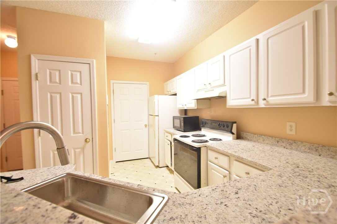 1202 Walden Park Dr - Photo 7 of 24