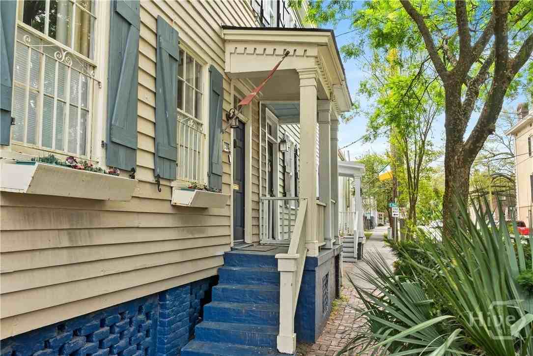 324 Price St - Photo 2 of 21