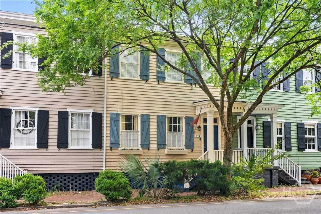 324 Price St - Photo 4 of 21