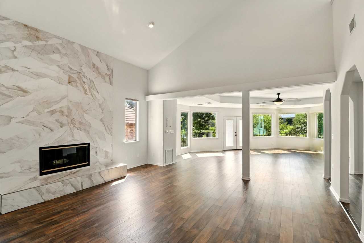 2805 Aurora - Photo 4 of 20