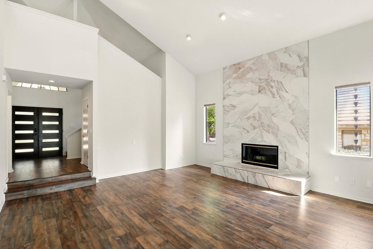 2805 Aurora - Photo 5 of 20