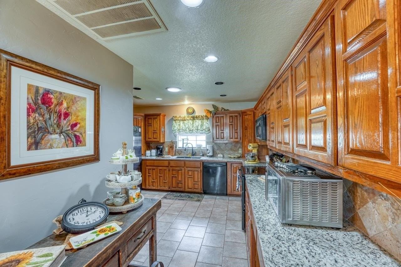 603 Sun Ray - Photo 4 of 17