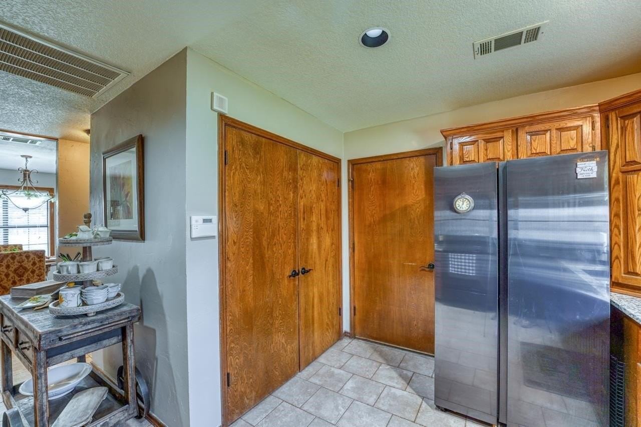 603 Sun Ray - Photo 6 of 17