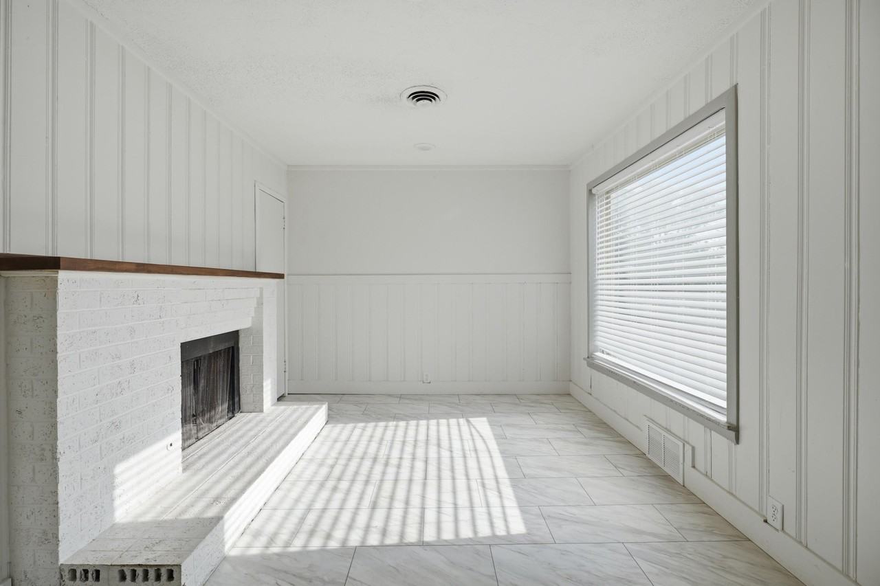 1011 Walnut St - Photo 6 of 26