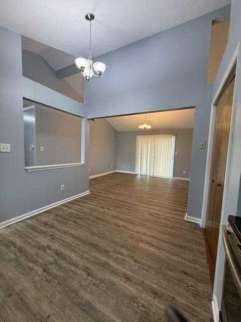 3425 Featherston Dr - Photo 6 of 11