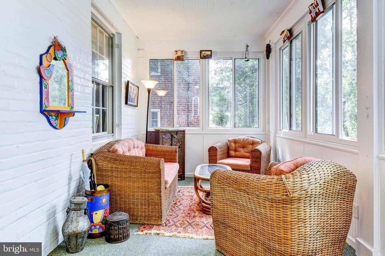 4438 Garrison St Nw - Photo 4 of 39