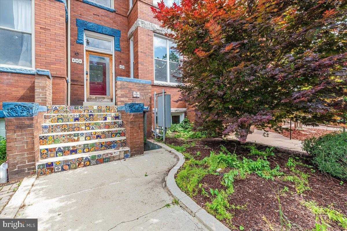 30 R St Ne - Photo 2 of 21