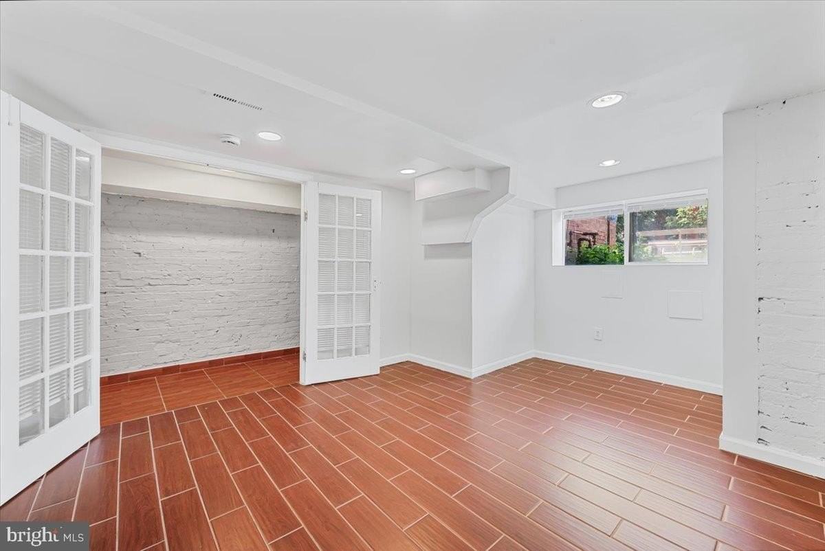 30 R St Ne - Photo 6 of 21