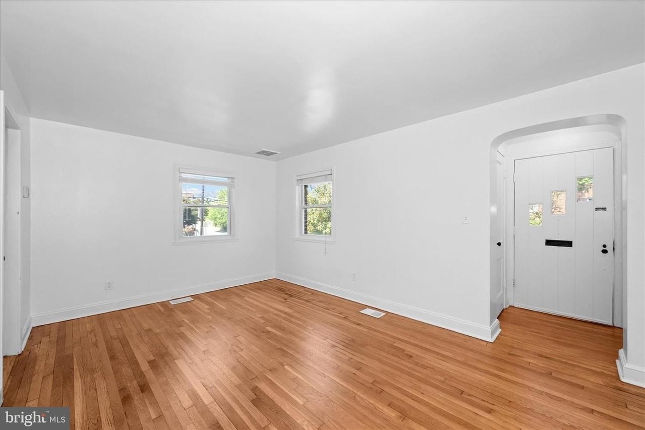 801 Cox Ave - Photo 2 of 50