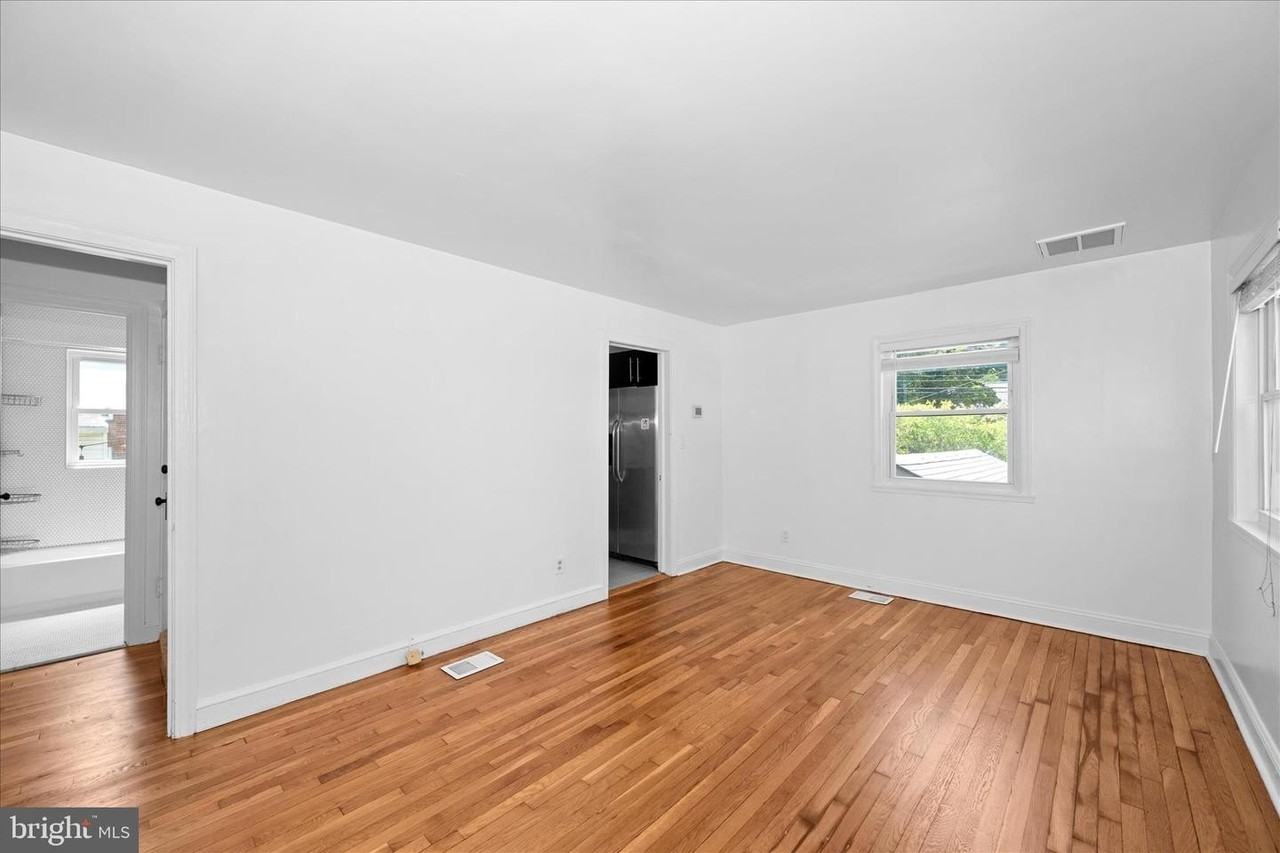 801 Cox Ave - Photo 4 of 50