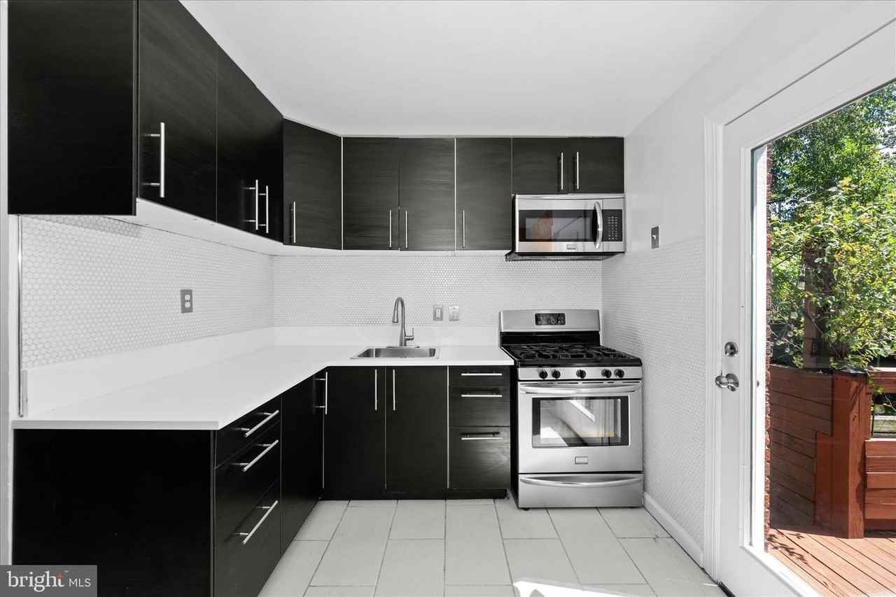 801 Cox Ave - Photo 7 of 50