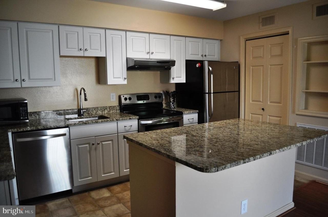 3306 Wyndham Cir - Photo 7 of 21