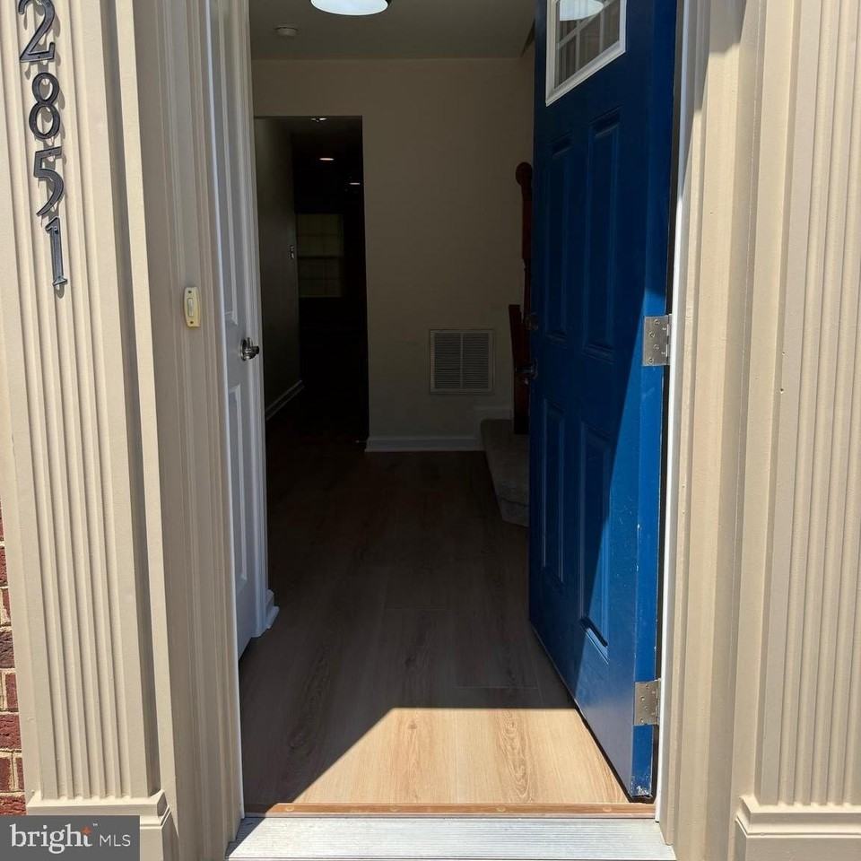 22851 Chestnut Oak Ter - Photo 2 of 21