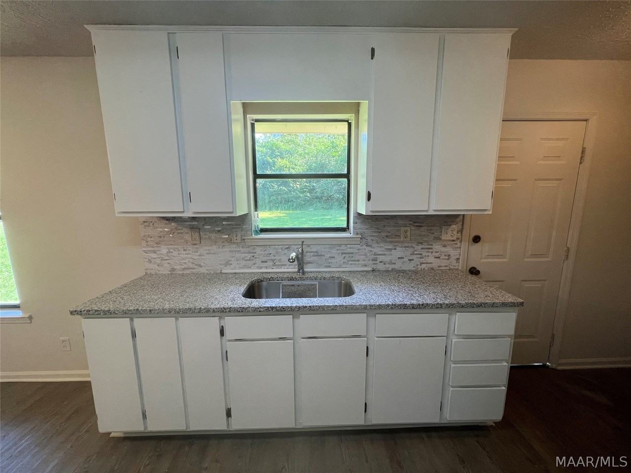 65 Dozier Rd - Photo 4 of 8