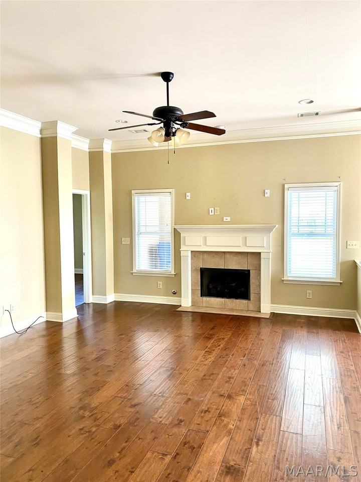 1896 Pendlebrook Dr - Photo 4 of 20