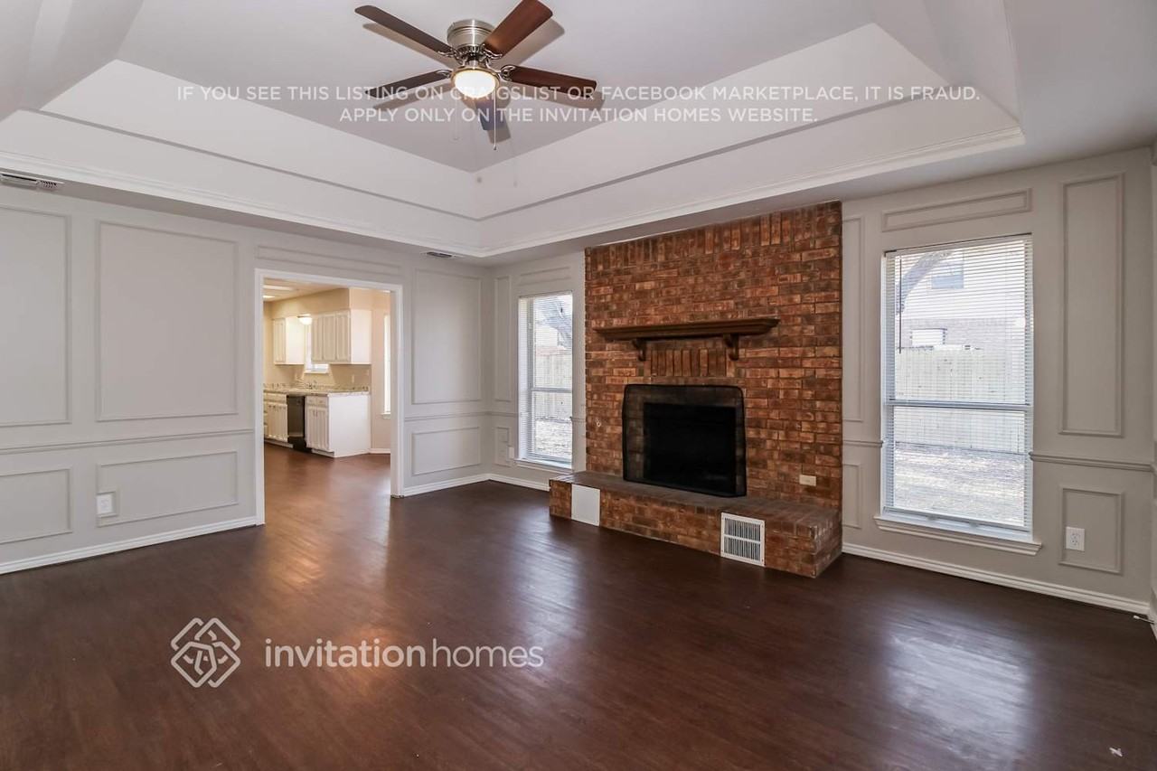 3217 Brooke St - Photo 5 of 16