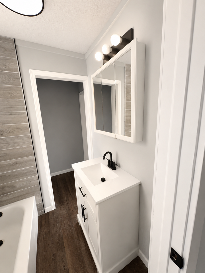 8457 Thomaston Rd #1 - Photo 7 of 41