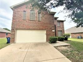 featured image of 1116 Sweetwater Dr