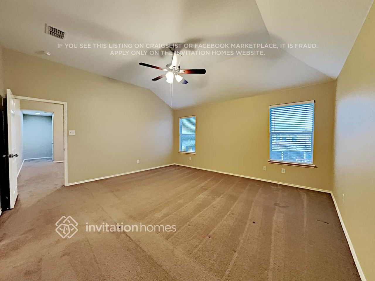 1116 Sweetwater Dr - Photo 4 of 13