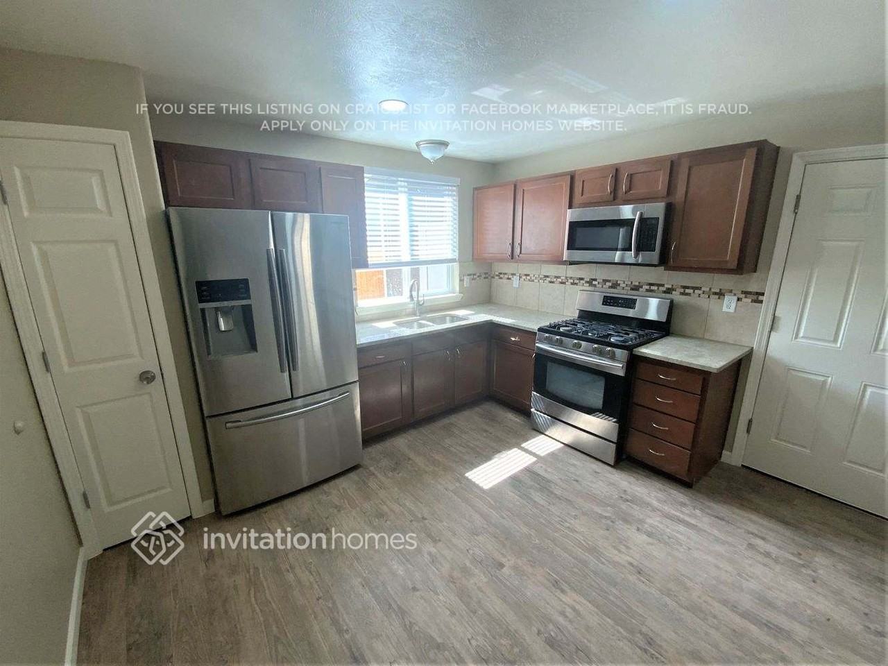 4246 S Gibralter St - Photo 2 of 12