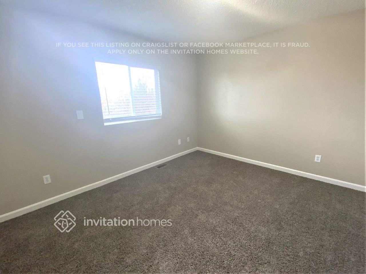 4246 S Gibralter St - Photo 5 of 12