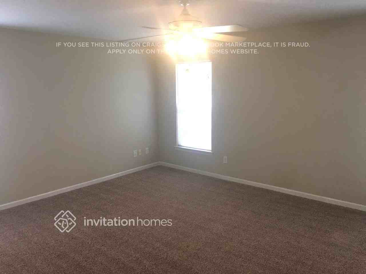 1552 Summit Ridge Ln - Photo 4 of 10