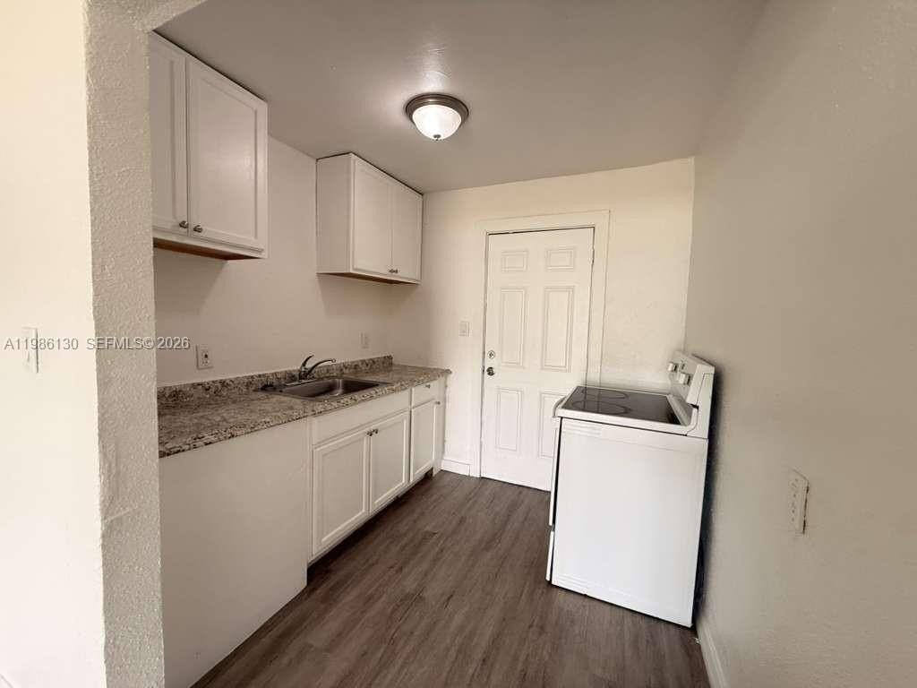 3608 Sammy Watkins Ave #2 - Photo 2 of 9