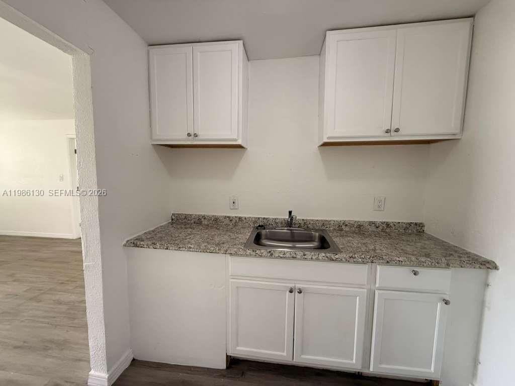 3608 Sammy Watkins Ave #2 - Photo 3 of 9
