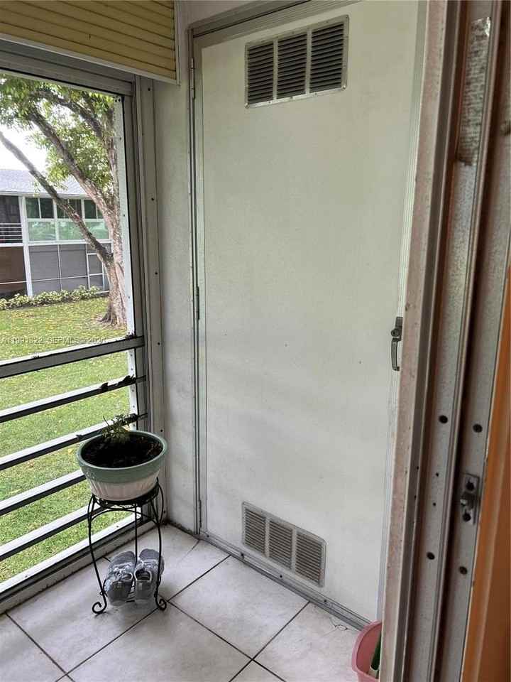 181 Newport K #181 - Photo 5 of 15