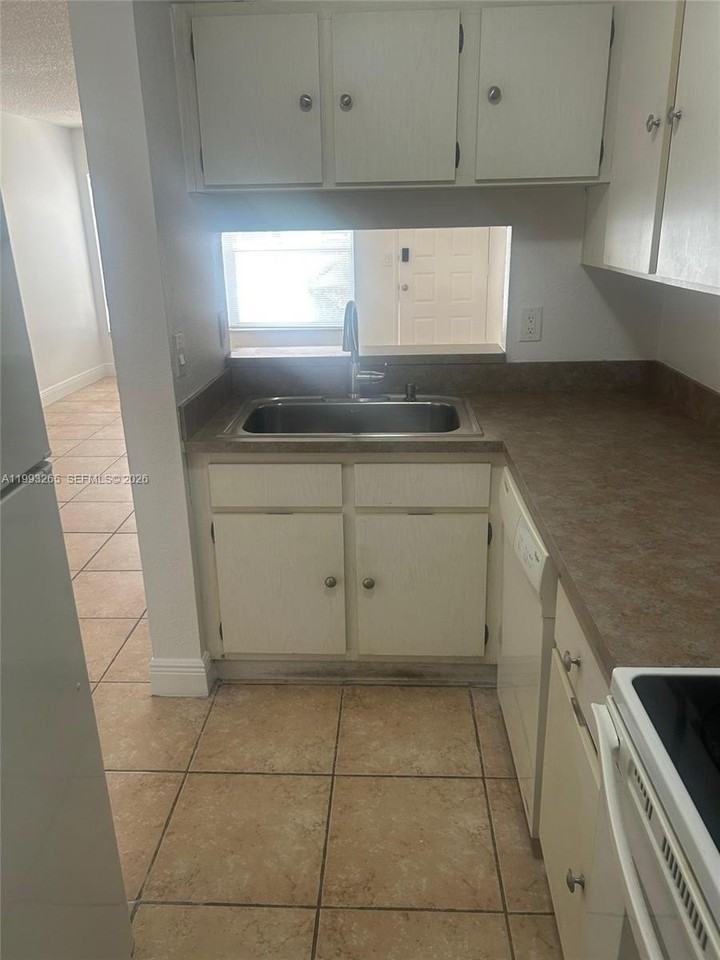 3748 N University Dr #A8 - Photo 4 of 12
