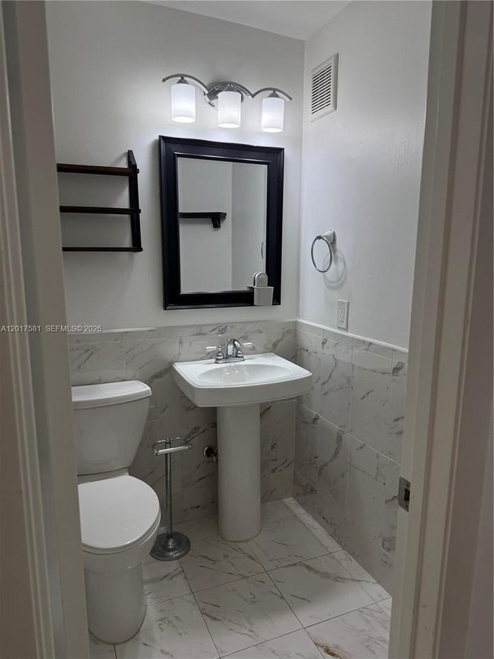 6820 Sw 45th Ln #139 - Photo 7 of 15