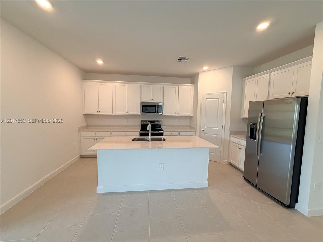 3917 Passion Vine Dr - Photo 2 of 34