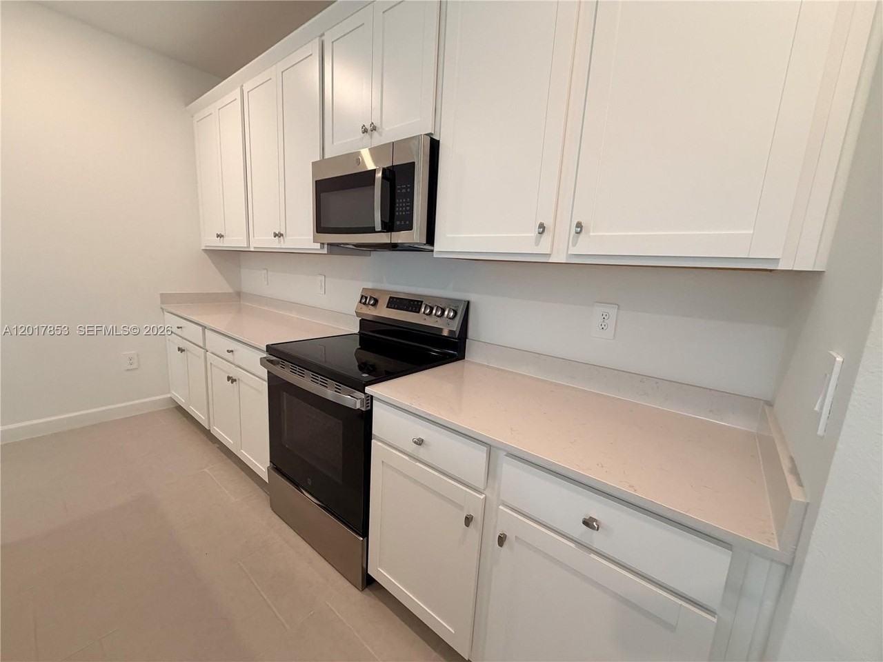 3917 Passion Vine Dr - Photo 4 of 34