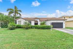 featured image of 9251 Nw 42nd Ct