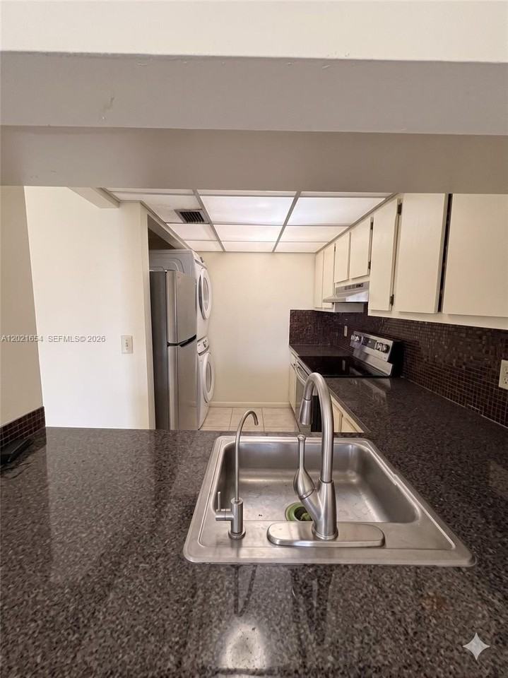 10038 Winding Lake Rd #204 - Photo 2 of 9