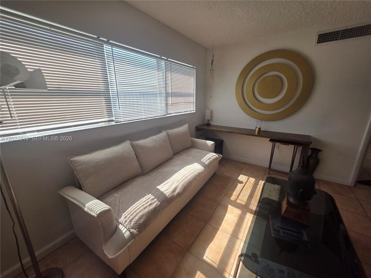 1881 Washington Ave #6H - Photo 2 of 19