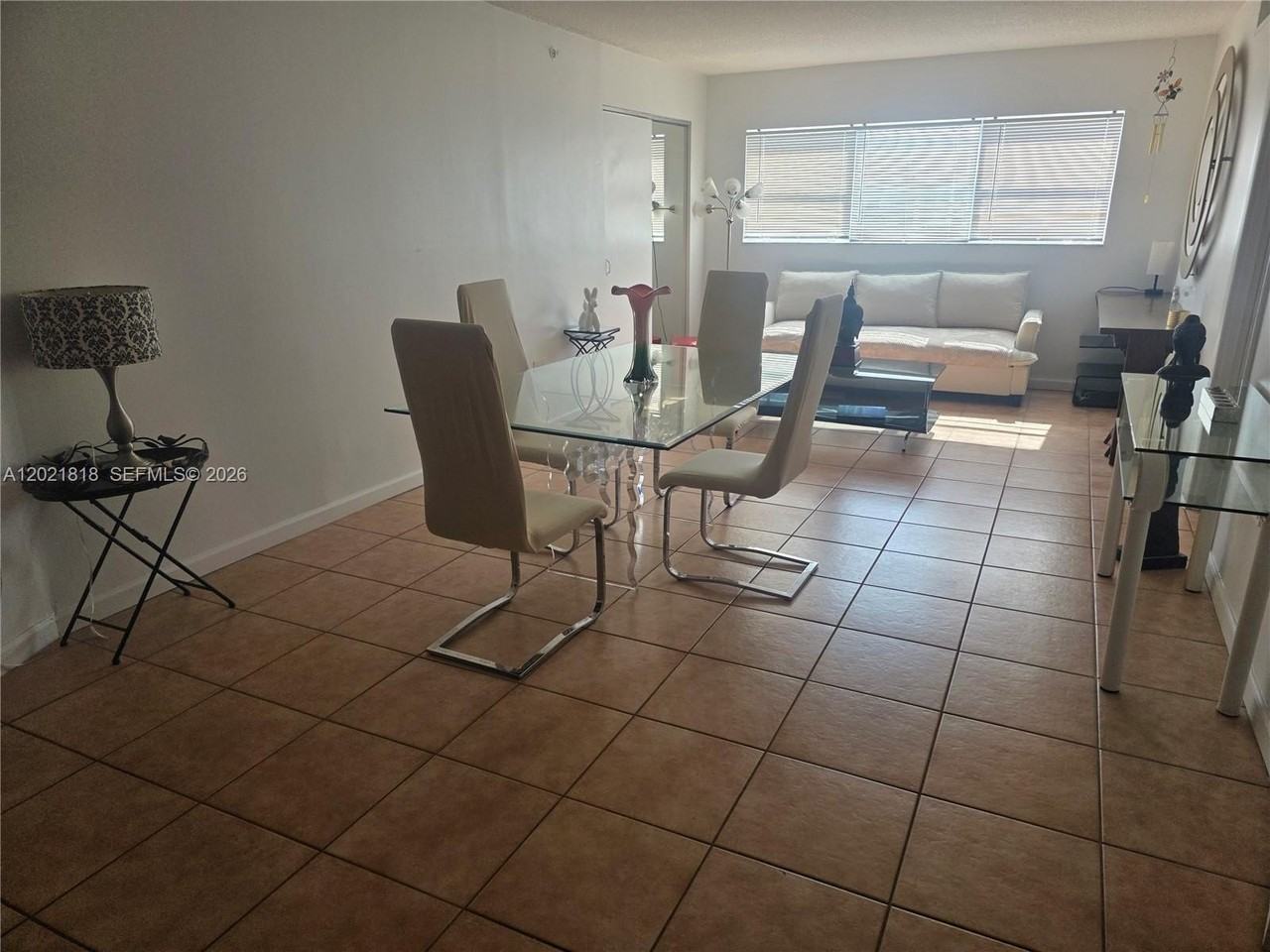 1881 Washington Ave #6H - Photo 5 of 19