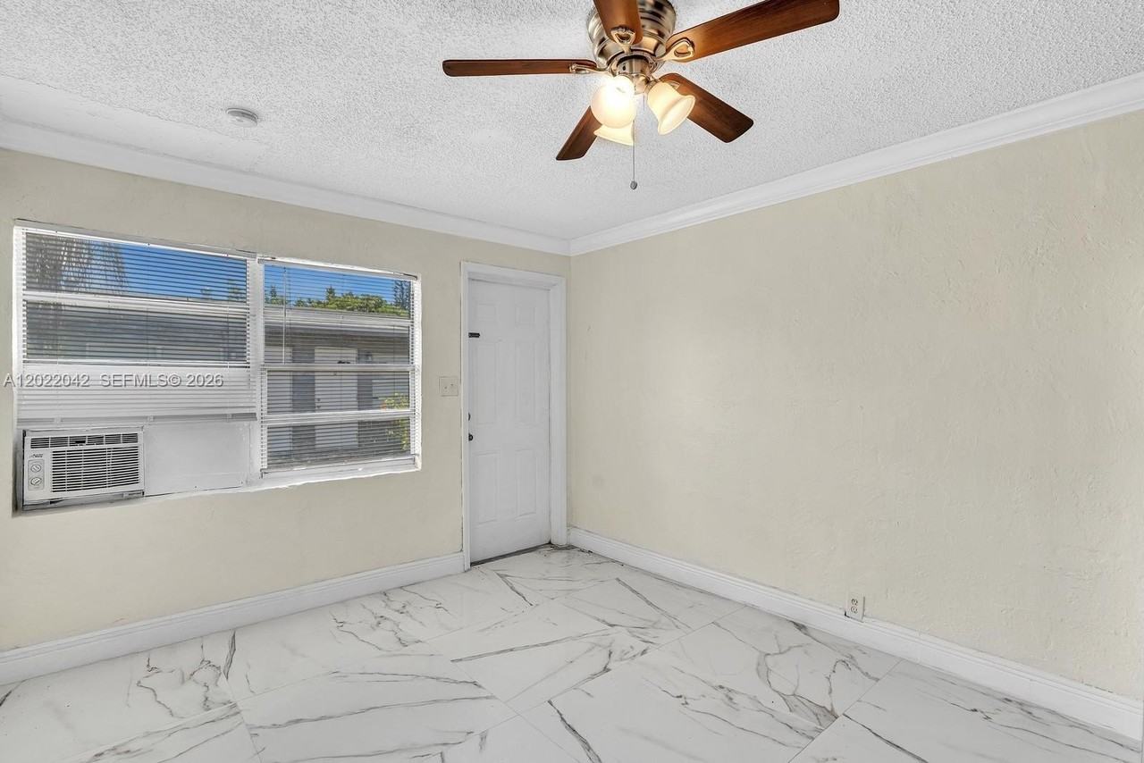 5685 Flagler St #2 - Photo 7 of 24